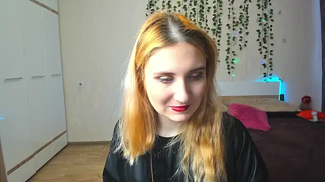 Snapshot of Miss_Elsa_ chatting on 03-14-25, 02:31 Miss Elsa online show from 03-14-25, 02:31