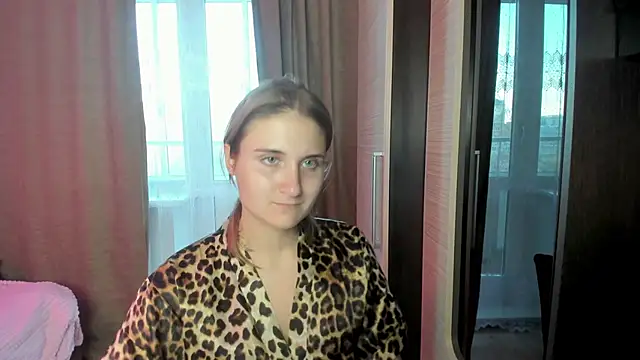 Snapshot of Miss_Elsa_ chatting on 09-18-25, 11:57 Miss Elsa online show from 09-18-25, 11:57