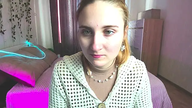 Snapshot of Miss_Elsa_ chatting on 02-25-25, 03:09 Miss Elsa online show from 02-25-25, 03:09