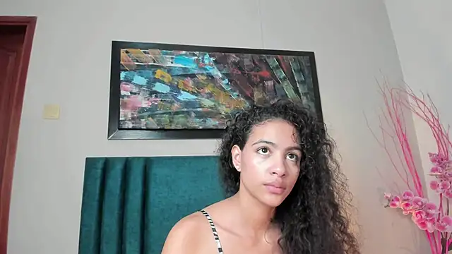 AntonellaHall  online show from 12-05-25, 12:04