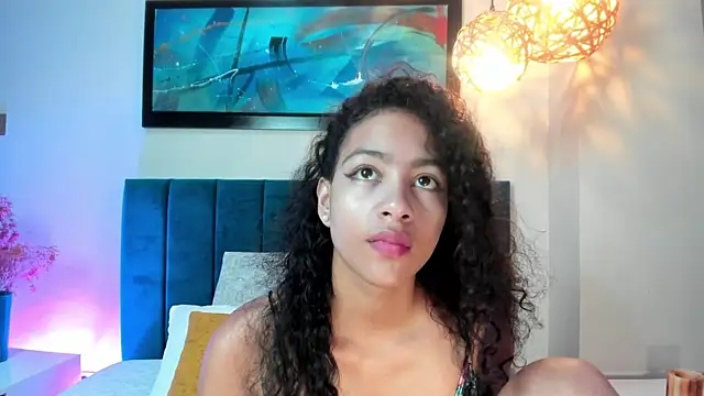 AntonellaHall  online show from 12-17-25, 11:59