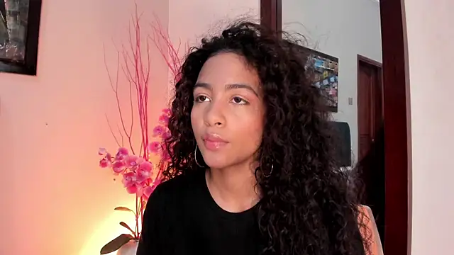 AntonellaHall  online show from 04-02-26, 06:36