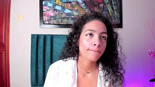 AntonellaHall  online show from 11-24-25, 12:05