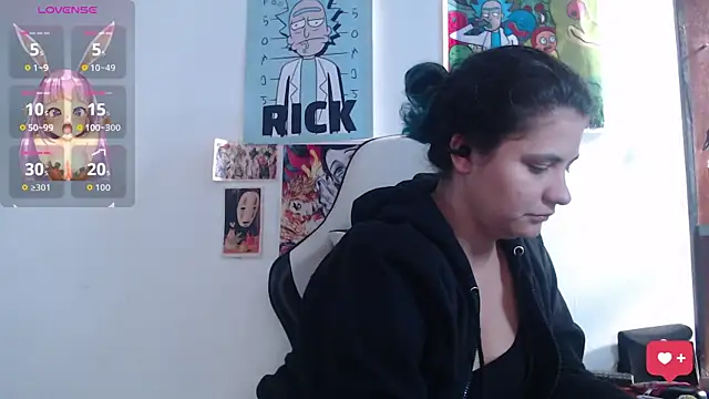gigiqueen 18 online show from 04-28-26, 01:04
