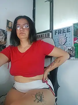 gigiqueen 18 online show from 05-13-26, 03:30