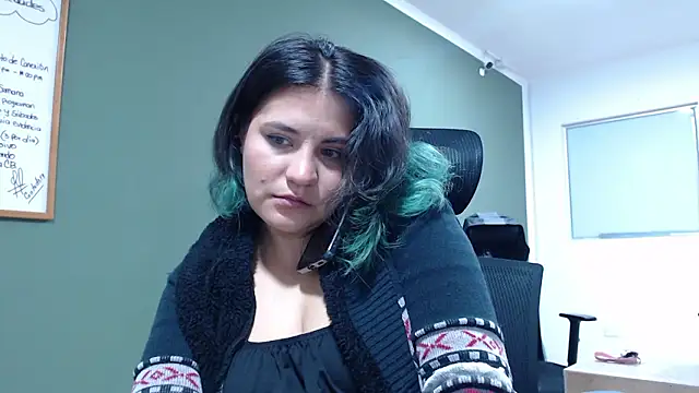 Snapshot of gigiqueen_18 chatting on 03-14-26, 11:55 gigiqueen 18 online show from 03-14-26, 11:55