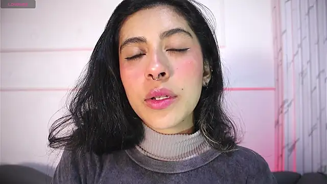 Alyssa jones online show from 06-16-26, 04:23