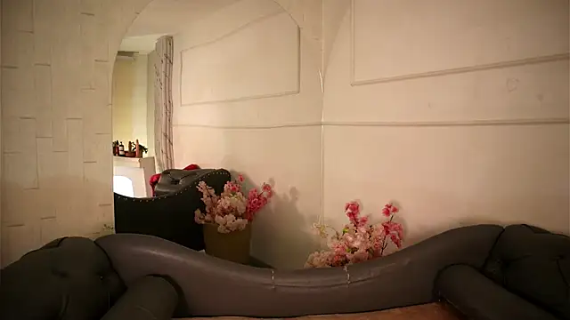 Alyssa jones online show from 05-15-26, 03:37