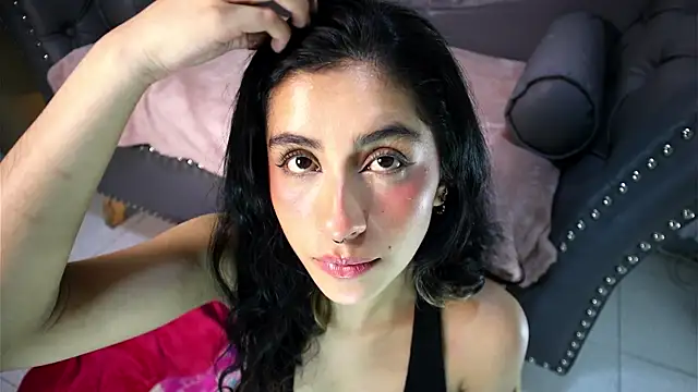 Alyssa jones online show from 05-25-26, 04:01