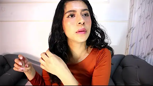 Alyssa jones online show from 06-11-26, 04:09