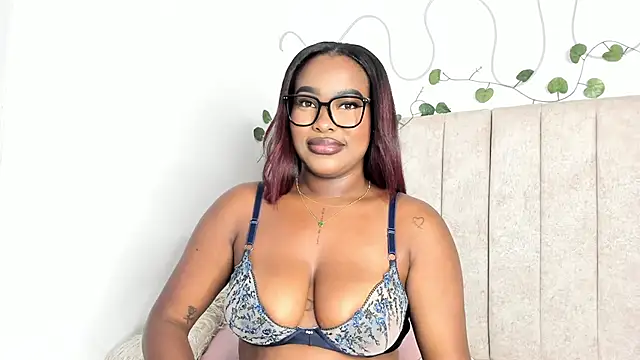 Kaseydelvey online show from 03-17-26, 06:22