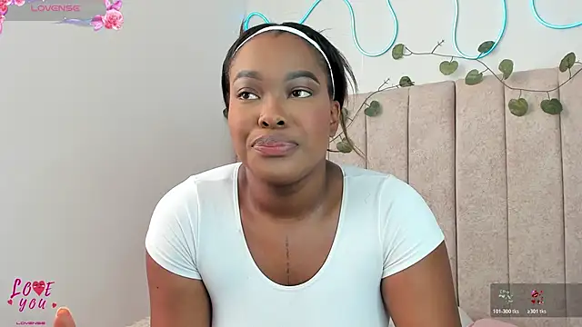 Kaseydelvey online show from 10-28-25, 02:38