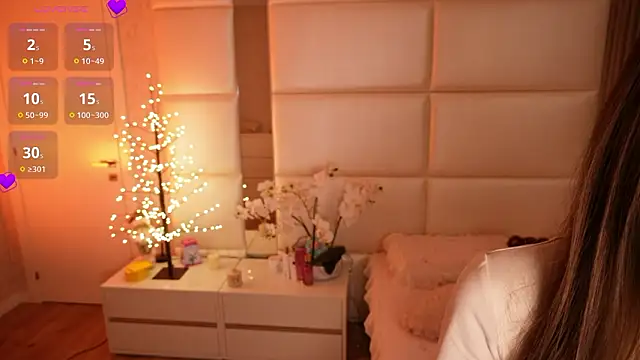 Lilly Colins online show from 02-27-26, 07:24