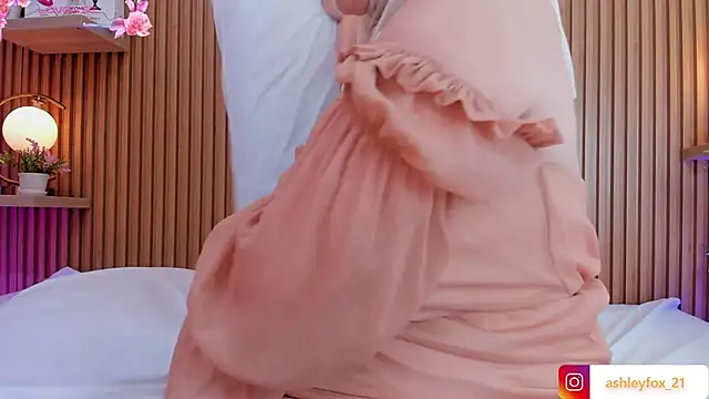 ashleyfox 01 online show from 02-24-25, 12:05