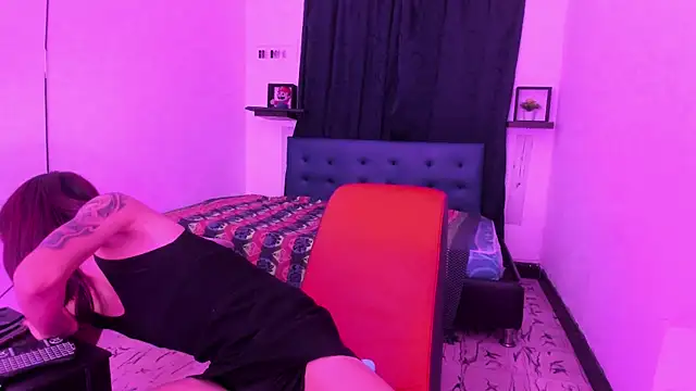 Snapshot of Camila_TransGirl chatting on 02-28-25, 03:59 Camila TransGirl online show from 02-28-25, 03:59