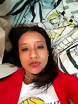 Snapshot of cami_victoria chatting on 02-07-25, 08:31 cami victoria online show from 02-07-25, 08:31