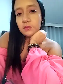 Snapshot of cami_victoria chatting on 02-16-26, 06:28 cami victoria online show from 02-16-26, 06:28