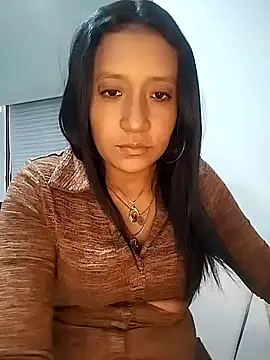 Snapshot of cami_victoria chatting on 01-05-26, 06:44 cami victoria online show from 01-05-26, 06:44