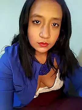 Snapshot of cami_victoria chatting on 03-11-25, 07:25 cami victoria online show from 03-11-25, 07:25