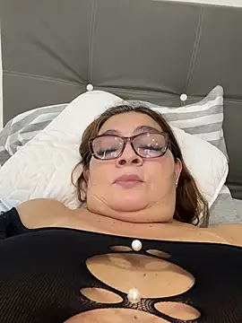 AntonellaAlondra4 online show from 03-27-26, 02:07