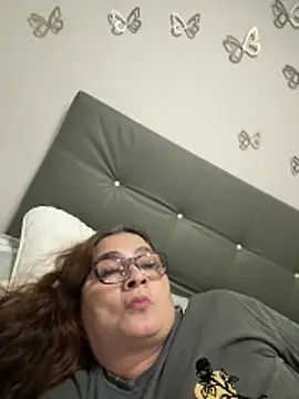 Snapshot of AntonellaAlondra4 chatting on 02-13-26, 02:33 AntonellaAlondra4 online show from 02-13-26, 02:33