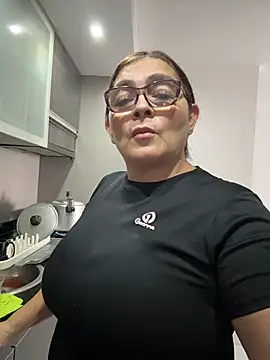 AntonellaAlondra4 online show from 03-12-26, 05:50