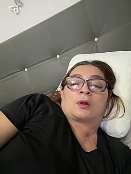 Snapshot of AntonellaAlondra4 chatting on 02-18-26, 03:15 AntonellaAlondra4 online show from 02-18-26, 03:15