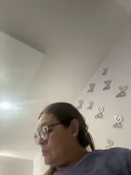 Snapshot of AntonellaAlondra4 chatting on 02-26-26, 07:03 AntonellaAlondra4 online show from 02-26-26, 07:03