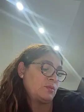 Snapshot of AntonellaAlondra4 chatting on 10-19-25, 10:45 AntonellaAlondra4 online show from 10-19-25, 10:45
