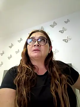 AntonellaAlondra4 online show from 01-05-26, 10:02