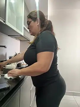 Snapshot of AntonellaAlondra4 chatting on 01-17-26, 03:37 AntonellaAlondra4 online show from 01-17-26, 03:37