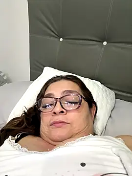 Snapshot of AntonellaAlondra4 chatting on 09-13-25, 10:59 AntonellaAlondra4 online show from 09-13-25, 10:59