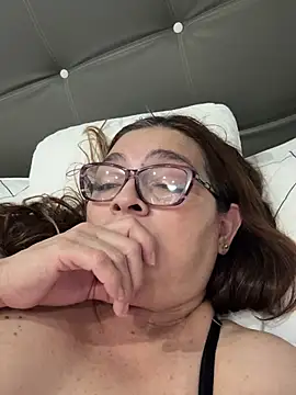 Snapshot of AntonellaAlondra4 chatting on 01-19-26, 03:38 AntonellaAlondra4 online show from 01-19-26, 03:38