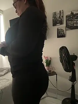 AntonellaAlondra4 online show from 12-05-25, 02:15