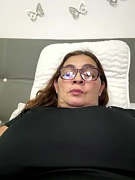 AntonellaAlondra4 online show from 01-07-26, 11:43