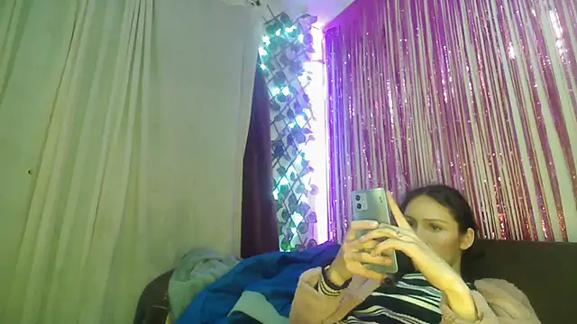 princesskitty111 online show from 10-27-25, 08:26