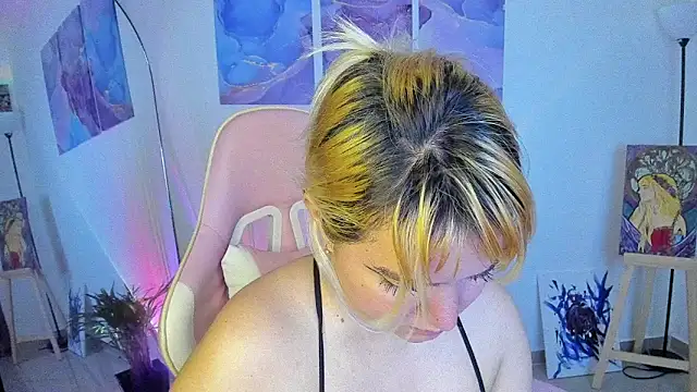 Pretty  zoe online show from 02-28-25, 06:21