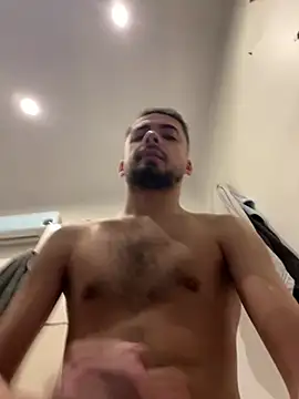 romain698 online show from 02-13-26, 08:36