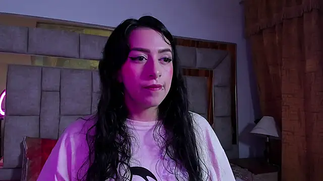 AlondraMendez online show from 03-10-25, 05:11