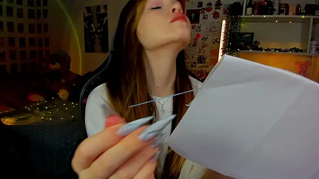 AkiraKatsu online show from 11-29-25, 10:37