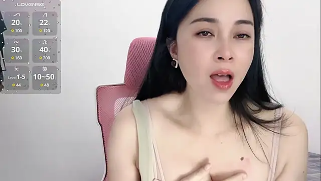 Qwi-V1 online show from 01-02-25, 10:55