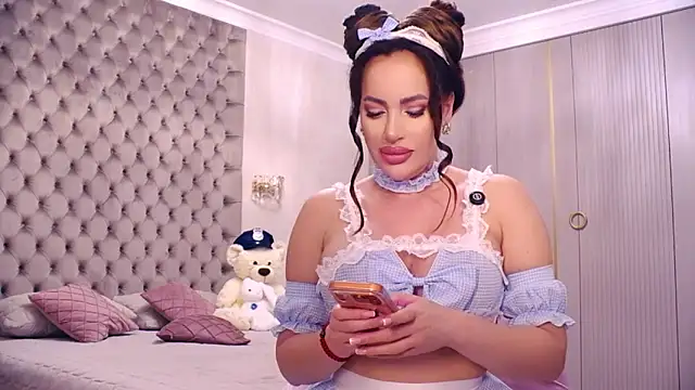 TianaPosh online show from 03-04-26, 09:44