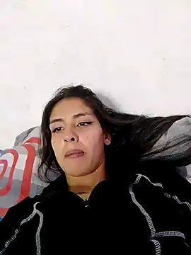 Snapshot of Alisson_420 chatting on 02-07-25, 05:20 Alisson 420 online show from 02-07-25, 05:20