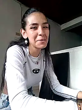 Snapshot of Alisson_420 chatting on 02-12-25, 05:58 Alisson 420 online show from 02-12-25, 05:58