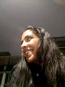 Snapshot of Alisson_420 chatting on 03-15-25, 05:19 Alisson 420 online show from 03-15-25, 05:19