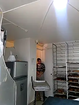 Snapshot of Alisson_420 chatting on 10-26-25, 03:45 Alisson 420 online show from 10-26-25, 03:45