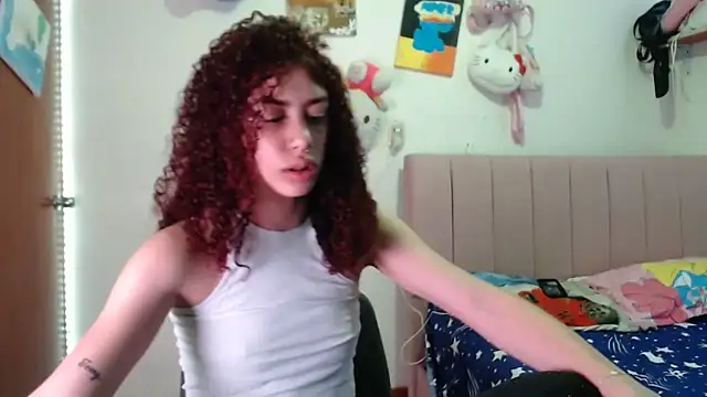 Perla web09 online show from 10-17-25, 12:25