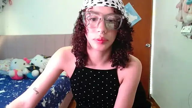 Perla web09 online show from 01-06-26, 06:12