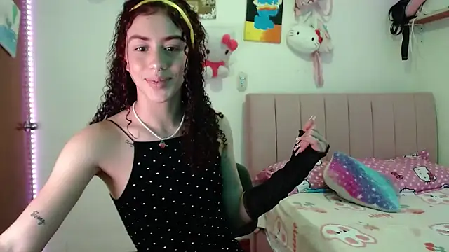 Perla web09 online show from 10-10-25, 06:31