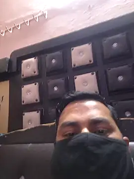 Snapshot of bobbyronak chatting on 02-22-25, 06:41 bobbyronak online show from 02-22-25, 06:41